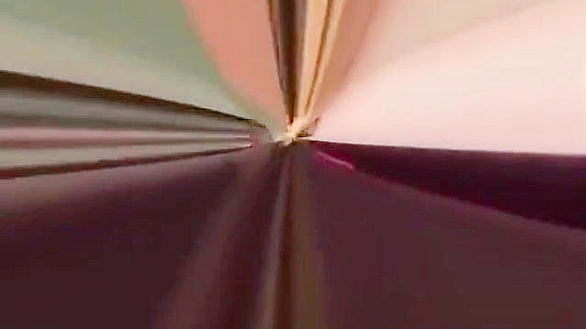 感受这些性感亚洲少女带来的终极深喉技巧！