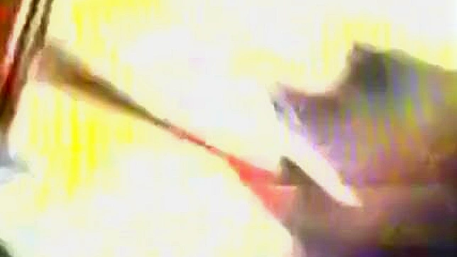 沉浸于迷人的中国魅惑女郎：令人着迷的成人电影体验