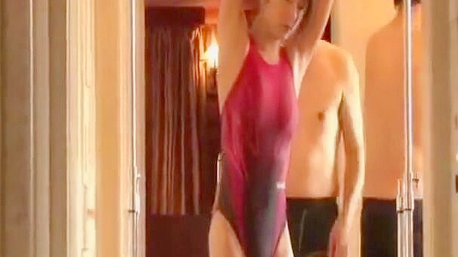 台湾诱惑：舌结亚洲美女吞下精液