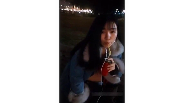 户外高端中国美女主持餐厅俱乐部，诱惑车程尽享成人激情！不要错过X级动作片的精彩内容！