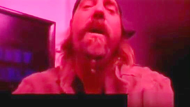 准备好迎接Kina的疯狂俱乐部冒险吧！独家硬核亚洲射精和吞咽场景！