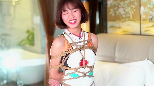 揭露Tayla束缚：探索TyingArt的狂野面