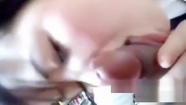 中国美人给毛茸爱人极致口交并吞下他的精液！