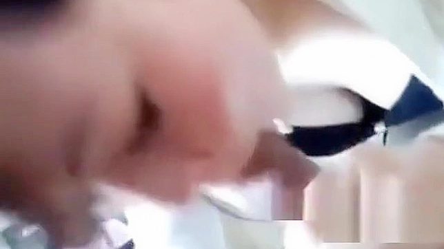 中国美人给毛茸爱人极致口交并吞下他的精液！