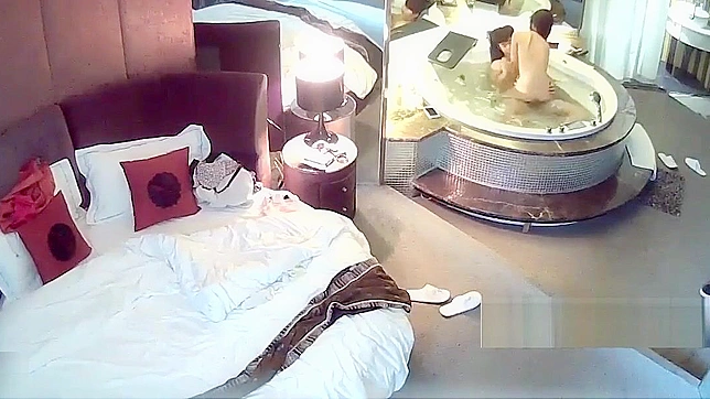 诱人新婚夫妇探索激情欲望