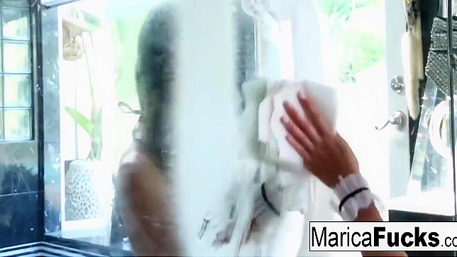 诱惑的Marica Hase穿性感内衣~难忘完整版体验