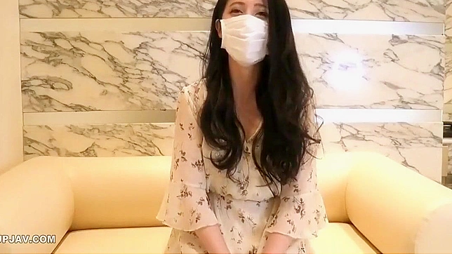 日本AV女星诱人彩美迷人自慰演出