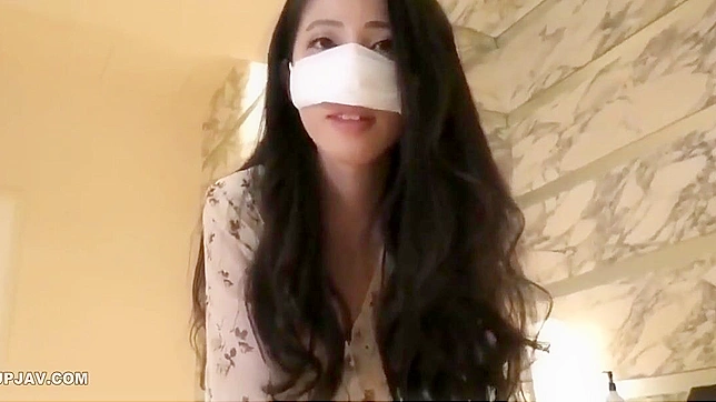 日本AV女星诱人彩美迷人自慰演出