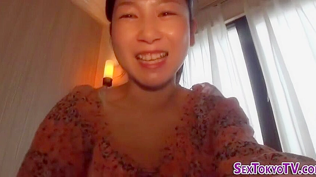 日本美女挑逗性感~一场诱人湿滑的阴道嬉戏时光