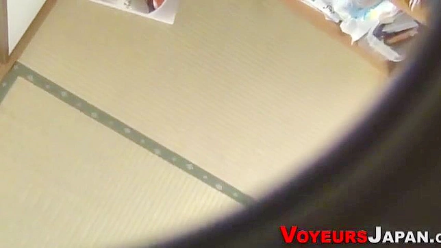 日本指爱淫片：诱人美少女的魅惑快感之旅