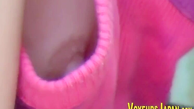 探索这部必看色情视频中的迷人亚洲乳尖！