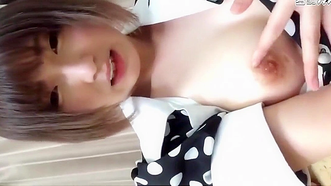 日本色情~绝美亚洲天使在超赞网络摄像表演中