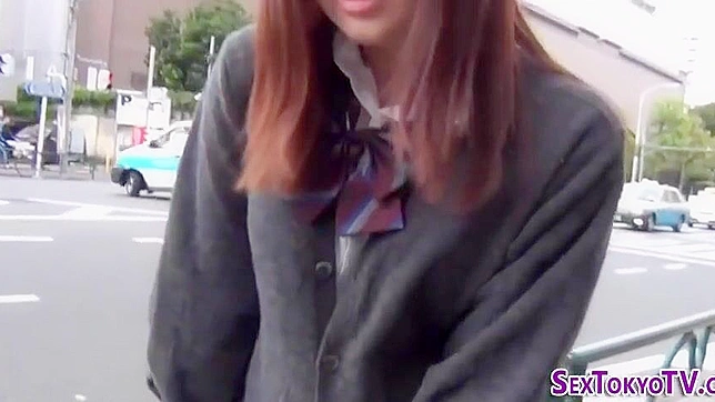 体验日本色情片的极致魅力，欣赏撩人女士裙底诱惑！