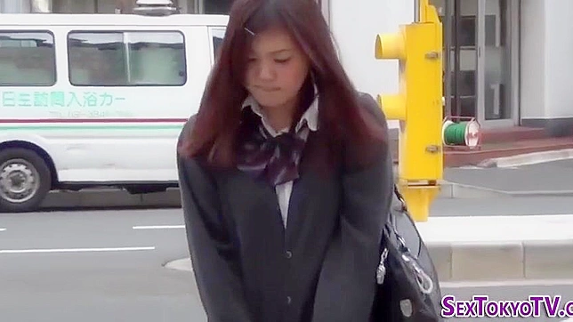 体验日本色情片的极致魅力，欣赏撩人女士裙底诱惑！