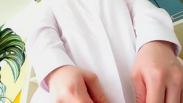 日本美女真尋露出黄色内衣 必看激情性爱视频