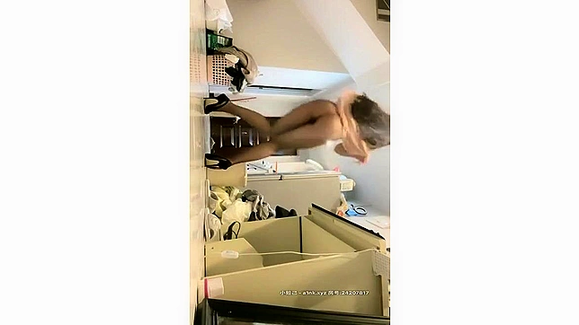 破解痴迷！日本自制自拍和偷拍照