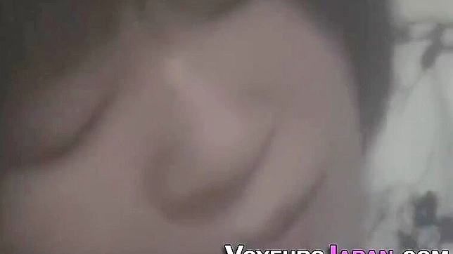 现场被抓！观看性感日本美女自慰全过程