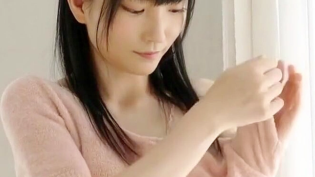 体验极致快感：日本AV中的娇小少女与巨根激情碰撞！