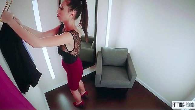 日本熟妇为求欢无所不用 极致快感揭秘之旅~