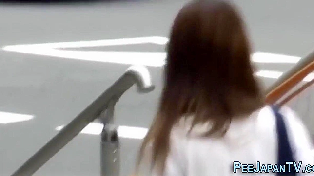 潮湿狂野~探索亚洲女性小便的魅力