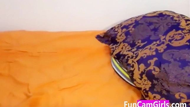 日本AV：魅惑少女用跳蛋体验极致快感