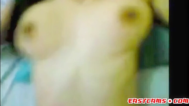 体验与年轻迷人的印尼女郎Meymey的极致欢愉！