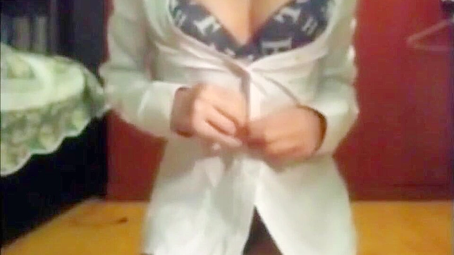和这些热辣的韩国美女一起满足你的欲望！
