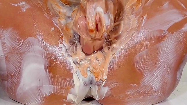 日本AV～美乃酱与香肠激情交欢，舌尖上的美味享受！