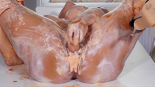 日本AV～美乃酱与香肠激情交欢，舌尖上的美味享受！