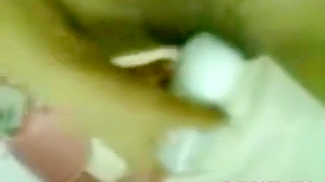 观看马来希拉在《根巴当》中的表演——真正的迷人女郎性感舞蹈！