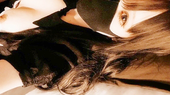 日本新片~丰满熟女在直播中诱惑你！