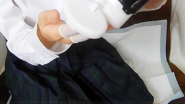 日本色情片：极致肛交与尿液游戏体验