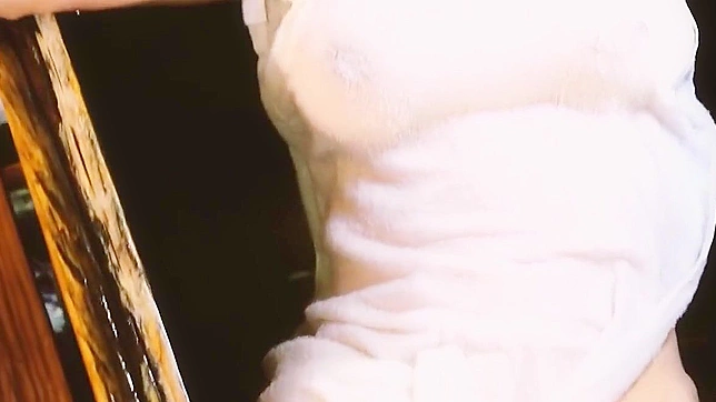 日本熟女首次体验混浴温泉——绝不能错过！