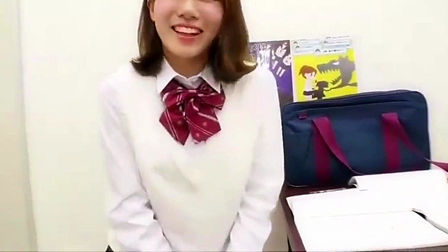 日本女孩白棉内裤里的调皮屁声~必看！