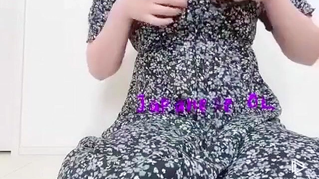 迷人日本女士呈现魅惑奶香喂养场景！