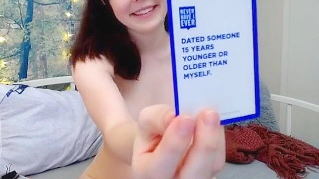 日本少女自拍秀 – 翩翩胖美人体重表演