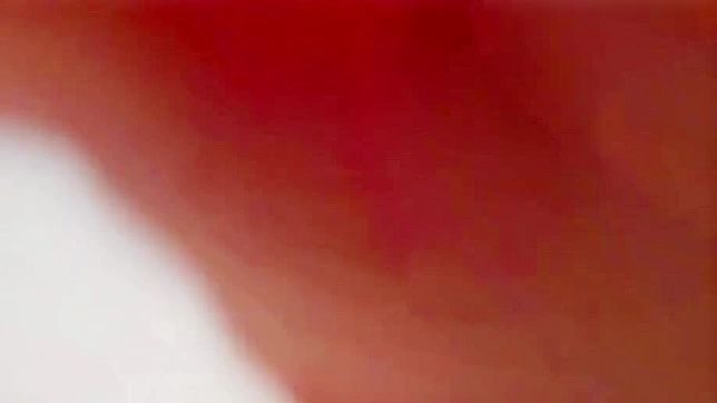 日本主妇在阳台前自曝 ~ 美艳的自我爱抚时刻