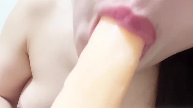日本AV~熟女深喉口交後還會噴潮和吞精！