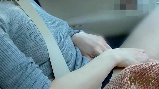 日本美女在公共停车场全裸现身