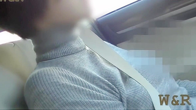 日本美女在公共停车场全裸现身