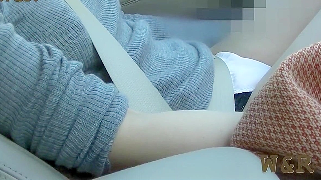 日本美女在公共停车场全裸现身