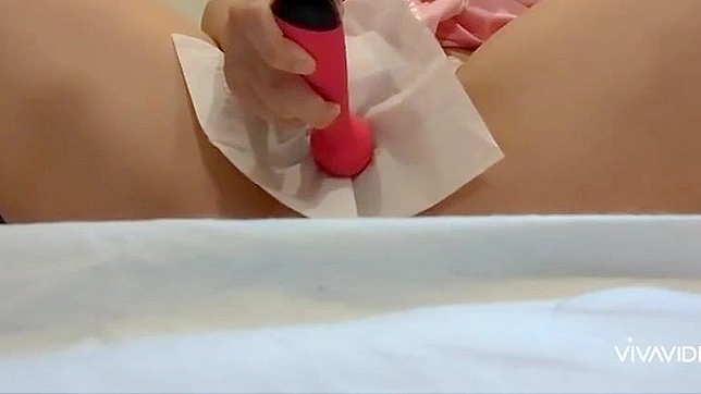 日本AV女星网络直播秀 — 独家热辣视频场景！