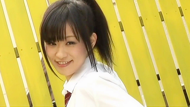 大槻优~迷人的日本AV女星，拥有性感曲线和撩人姿势