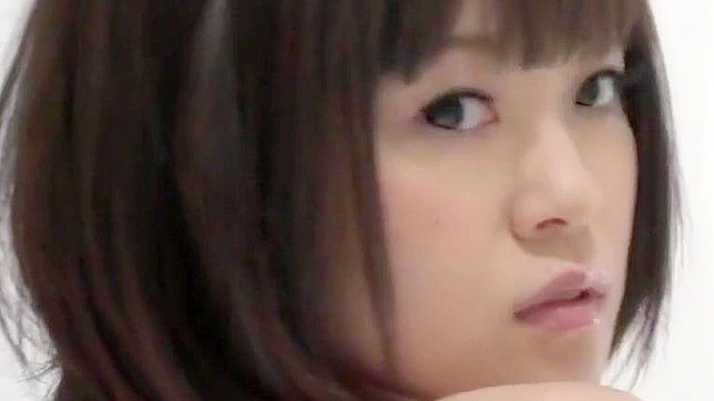 日本AV女神由子 - 魅惑身姿与诱人面容的完美结合