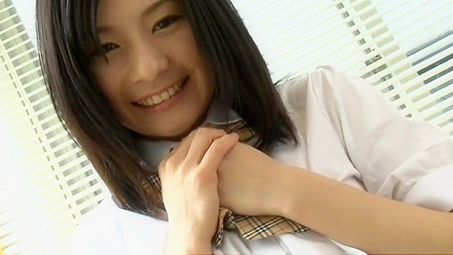 日本妖精つばさ用她诱人的曲线带来欢愉！