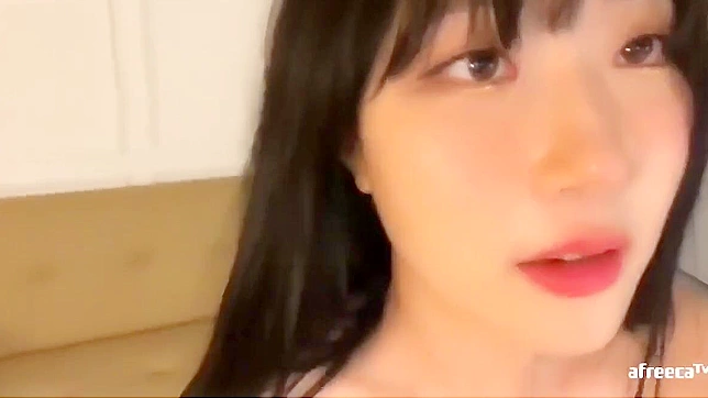 欣赏诱人日本少女自慰，为你带来欢愉！迷人的成人聊天室乐趣。