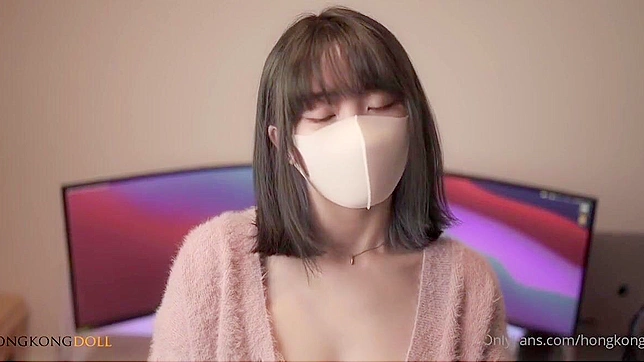 日本美女的诱人业余脱衣舞及自慰表演