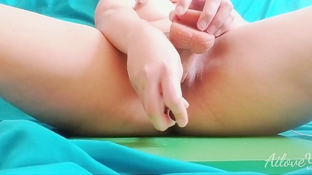 日本AV：迷人魔女双性玩具肛交快感体验