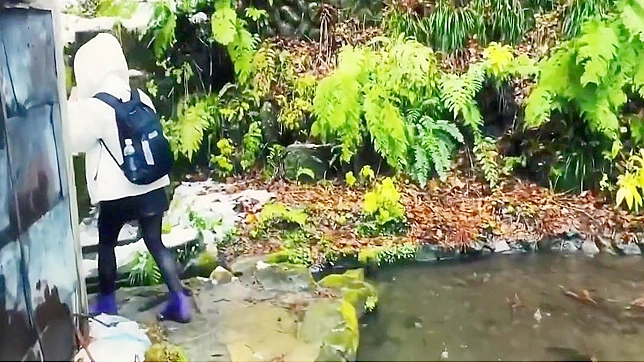 最新日本色情片：狐狸在温泉里激战八分钟！