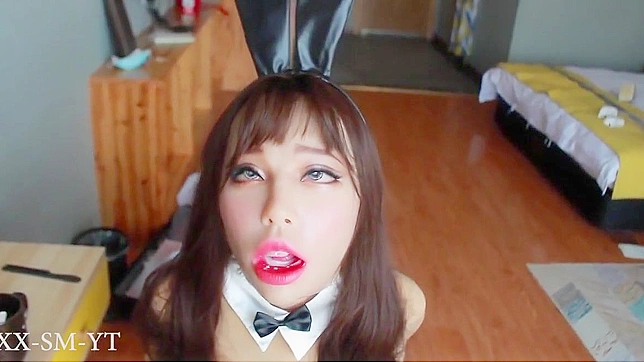 迷人的熟女与壮硕男子满足欲望！独家日本成人视频热映中